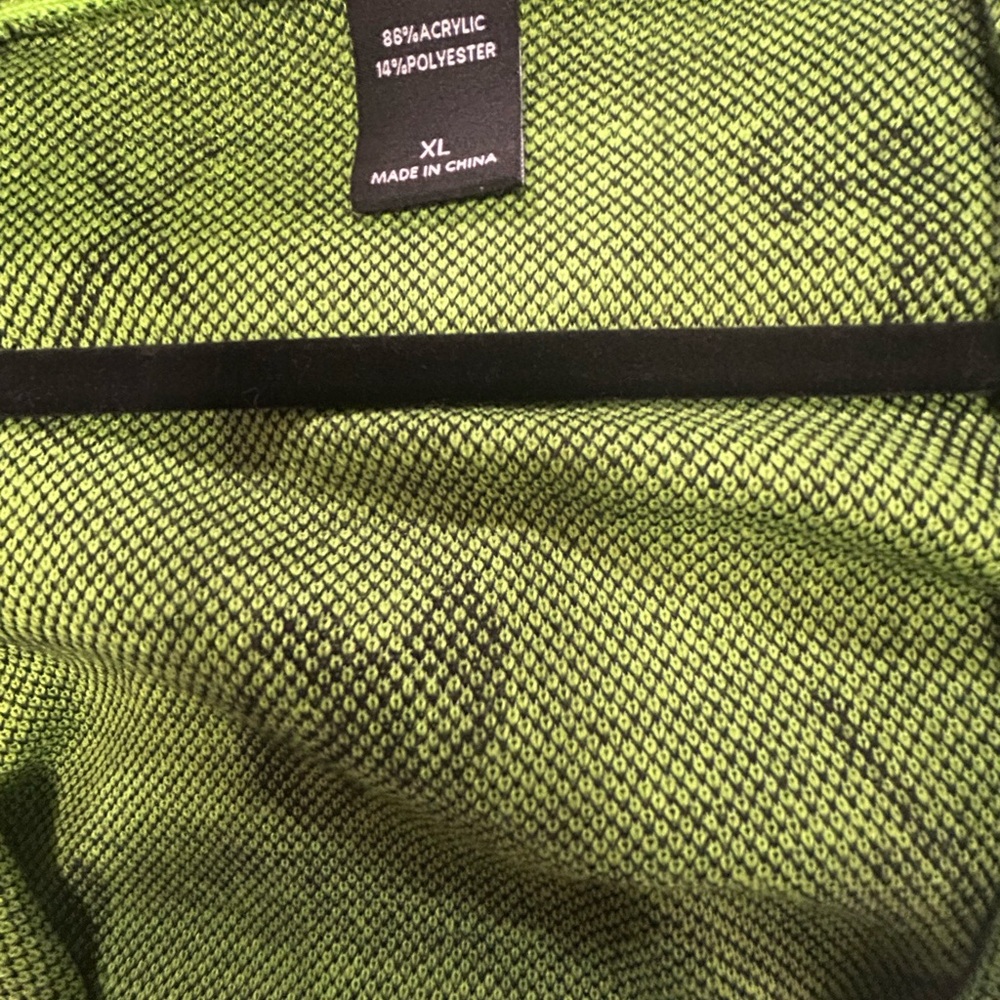 Disney Green Cardigan with Black Design - Picture 4 of 5